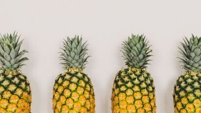 Savoir-faire à conserver: Éplucher les ananas efficacement pour la mise en  conserve maison (ou autre application déco de buffet!)