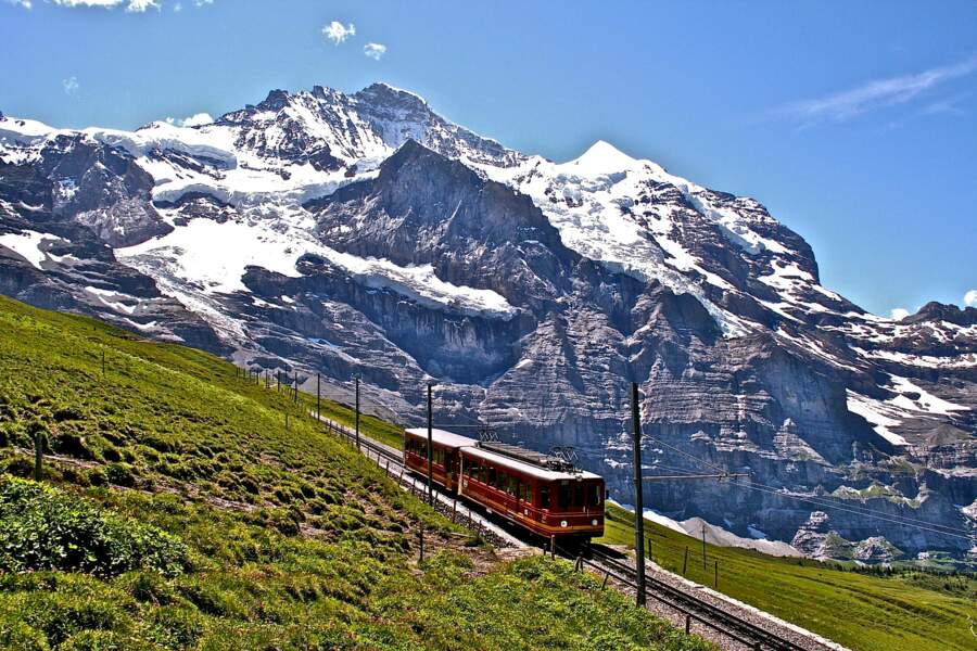 Road trip 4 tapes au c ur des Alpes  suisses  Femme 