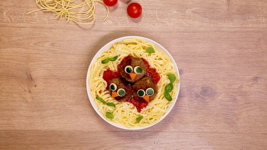 Nid Douillet De Spaghetti Bolognaise La Recette En Video Femme Actuelle Le Mag