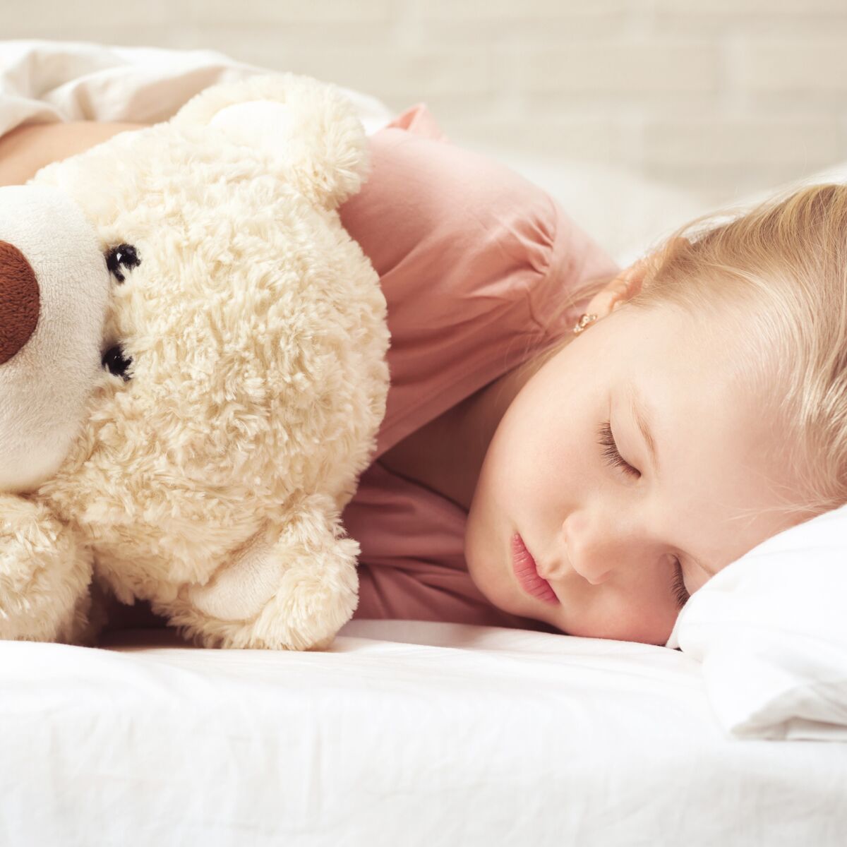 5 Relaxations Simples Et Rapides Pour Aider Son Enfant A S Endormir Femme Actuelle Le Mag