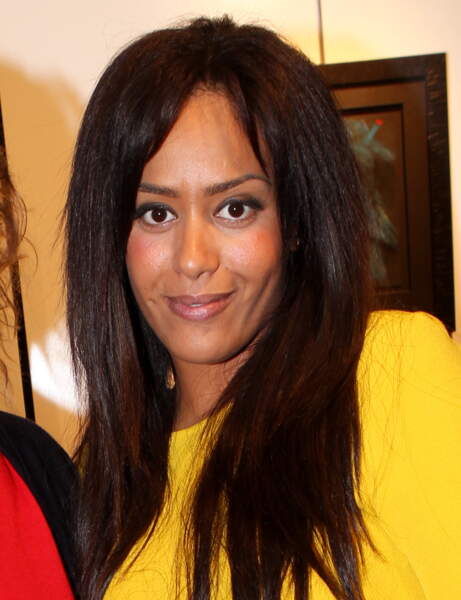 Amel Bent : l'évolution de ses coupes de cheveux et de ses ...