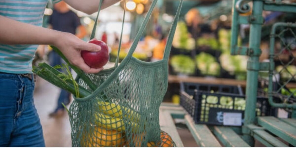 Comment Choisir Ses Aliments Au Marche Femme Actuelle Le Mag