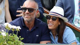 Photos Vitaa Complice Et Amoureuse Avec Hicham Son Mari Dans Les Tribunes Du Match Psg Montpellier Femme Actuelle Le Mag