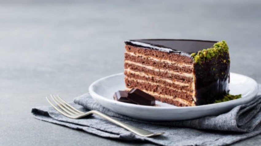 Layer Cake Au Chocolat Et Pistache Sans Cuisson Facile Et Rapide Decouvrez Les Recettes De Cuisine De Femme Actuelle Le Mag