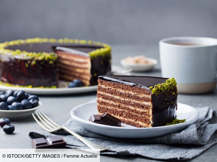 Layer cake au chocolat et à la pistache : découvrez les recettes de cuisine  de Femme Actuelle Le MAG
