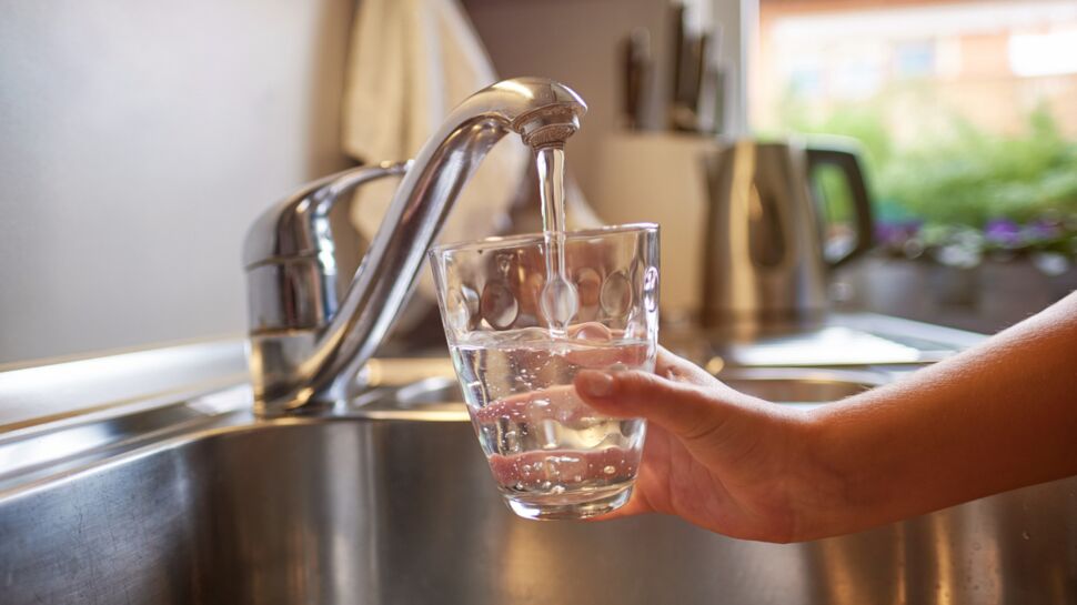 Coronavirus et eau potable : le Covid-19 peut-il contaminer l’eau du robinet ?