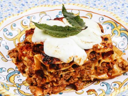 Lasagnes traditionnelles à la bolognaise : découvrez les recettes de  cuisine de Femme Actuelle Le MAG