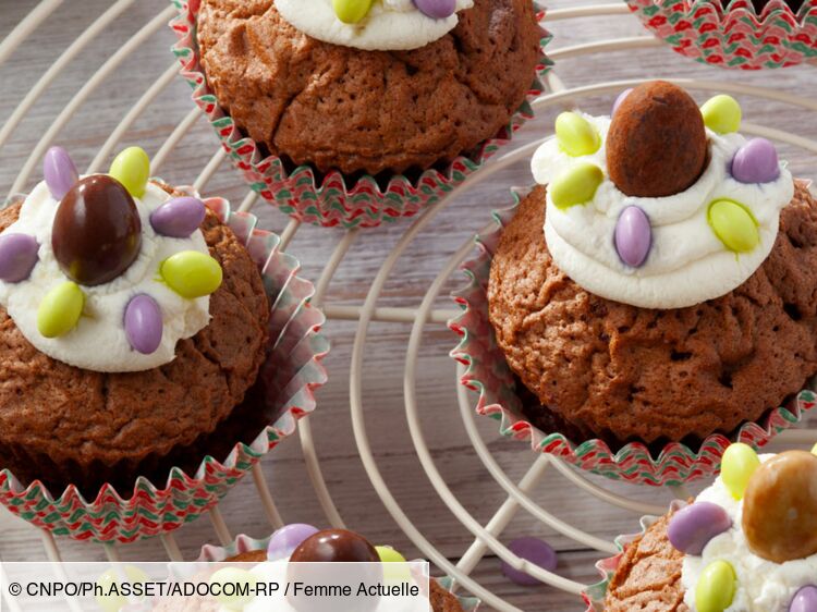 Les bonshommes cupcakes au chocolat facile et rapide : découvrez les  recettes de cuisine de Femme Actuelle Le MAG
