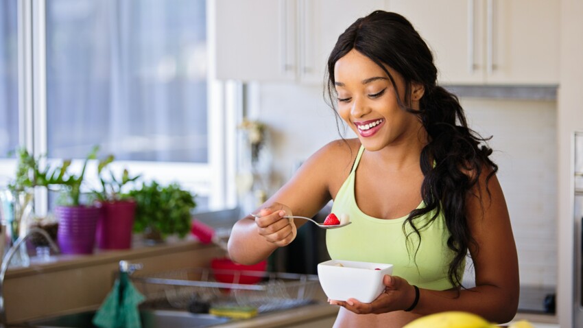 Alimentation Et Confinement Comment Faut Il Manger Quand On A Un Mode De Vie Sedentaire Femme Actuelle Le Mag