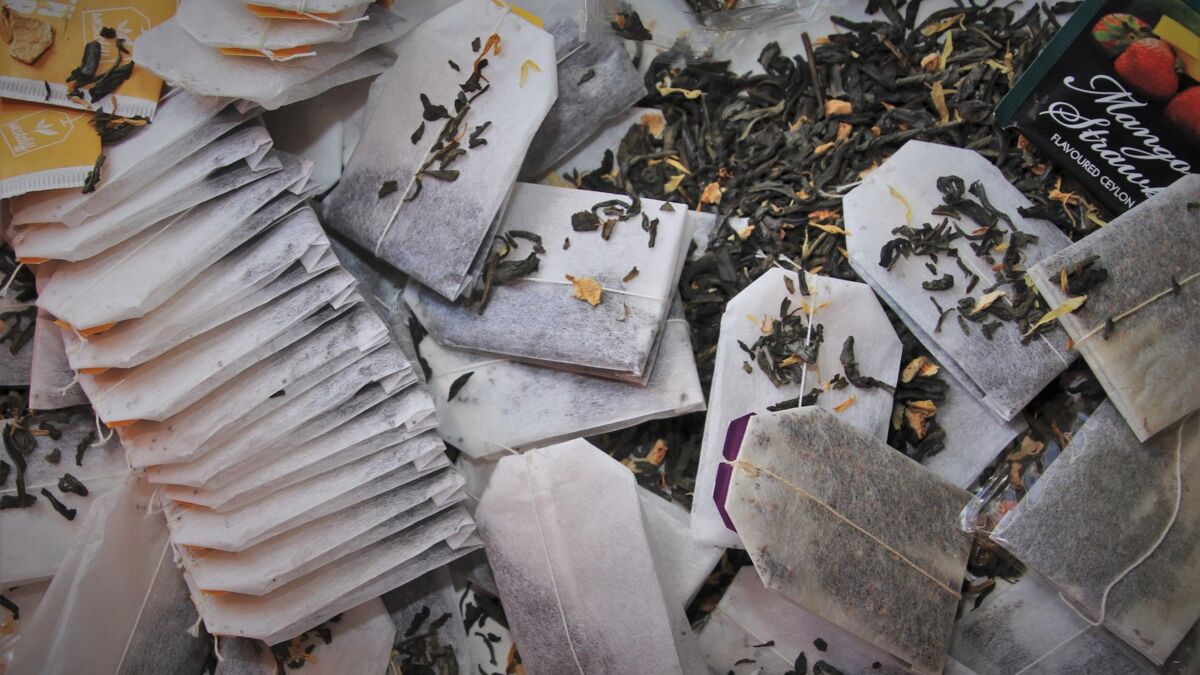 Cinq raisons de ne pas jeter les sachets de thé usagés