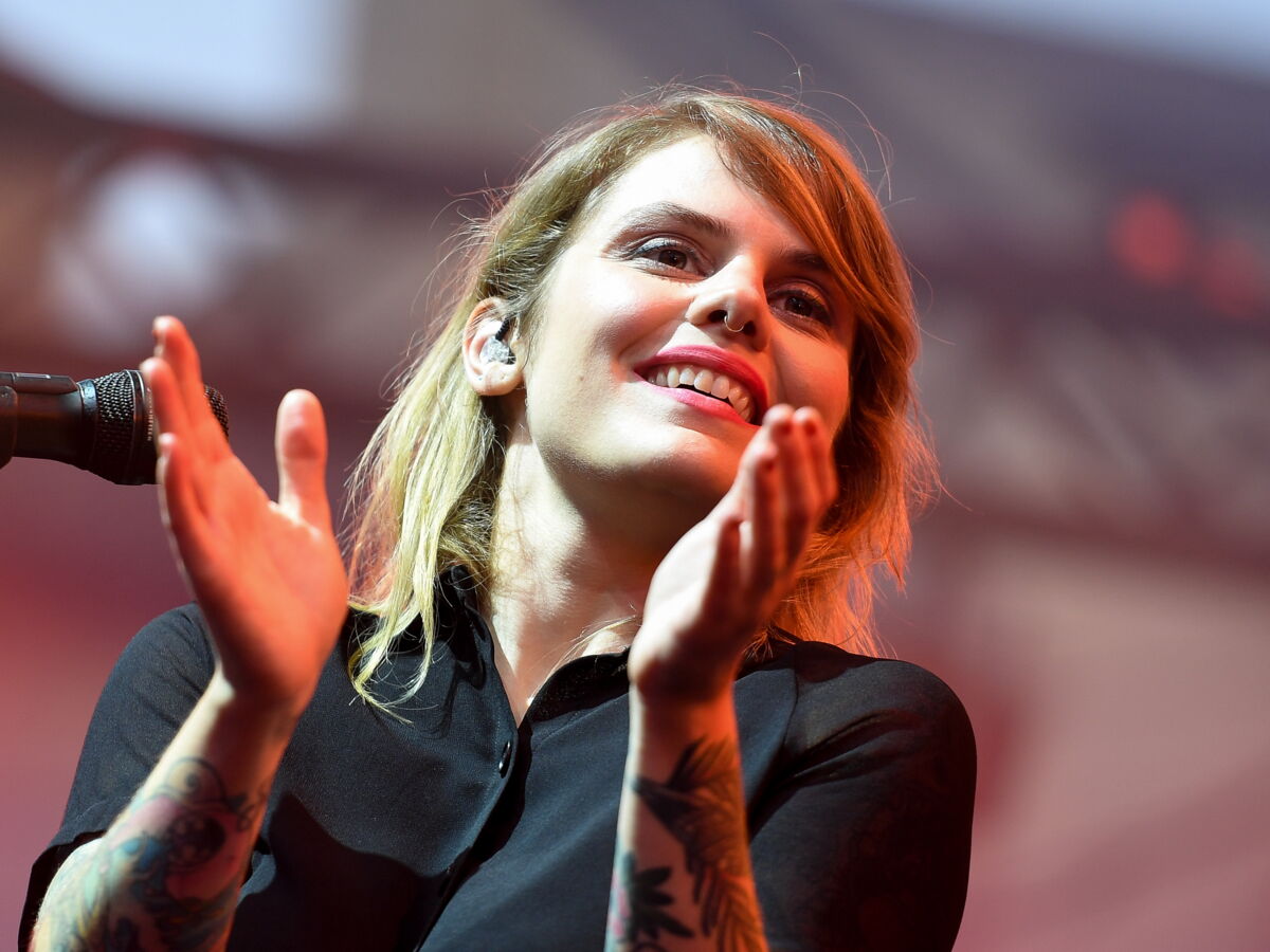 Coeur De Pirate Ses Confidences Sur Sa Fille Romy Femme Actuelle Le Mag