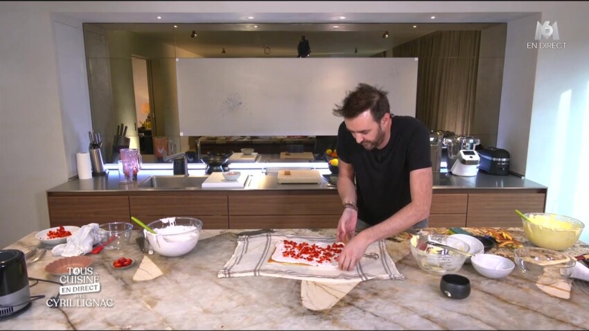 Plan De Travail Cyril Lignac Tous En Cuisine "Tous en cuisine" : ce détail physique de Cyril Lignac qui interpelle
