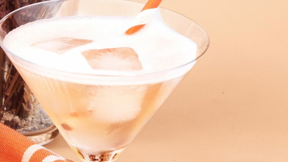 Cocktail rosé thé noir, la framboise et basilic
