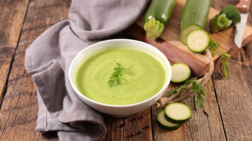 5 Recettes De Soupes De Courgettes Rapides Et Faciles Femme Actuelle Le Mag