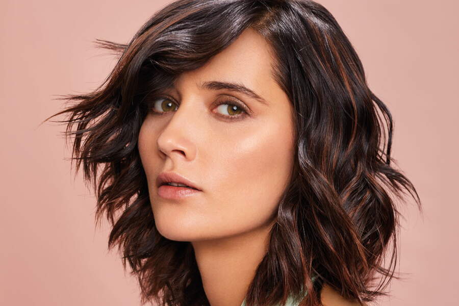 Carré mi-long : la coupe de cheveux tendance 2020 - Femme Actuelle