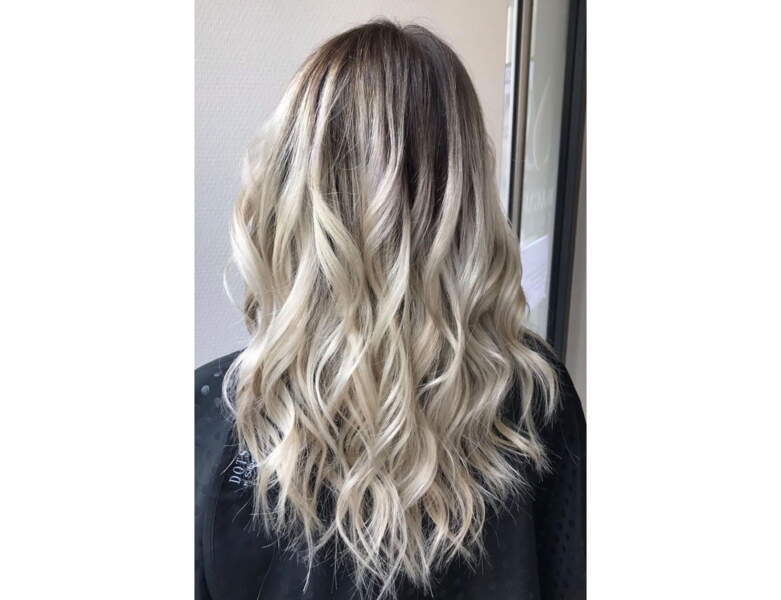 Blond foncé cendré : les plus belles idées coupes de cheveux pour