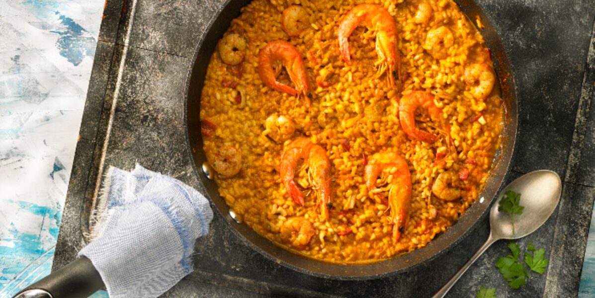 Tous En Cuisine La Recette De La Paella De Cyril Lignac Femme Actuelle Le Mag