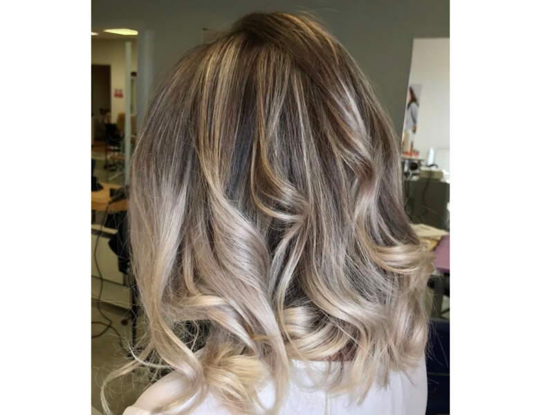 Blond foncé cendré les plus belles idées coupes de cheveux pour adopter cette couleur tendance