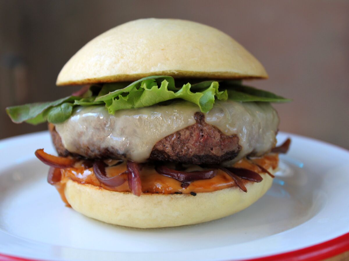 Bao burger : et si vous cuisiniez le burger différemment ? : Femme Actuelle  Le MAG