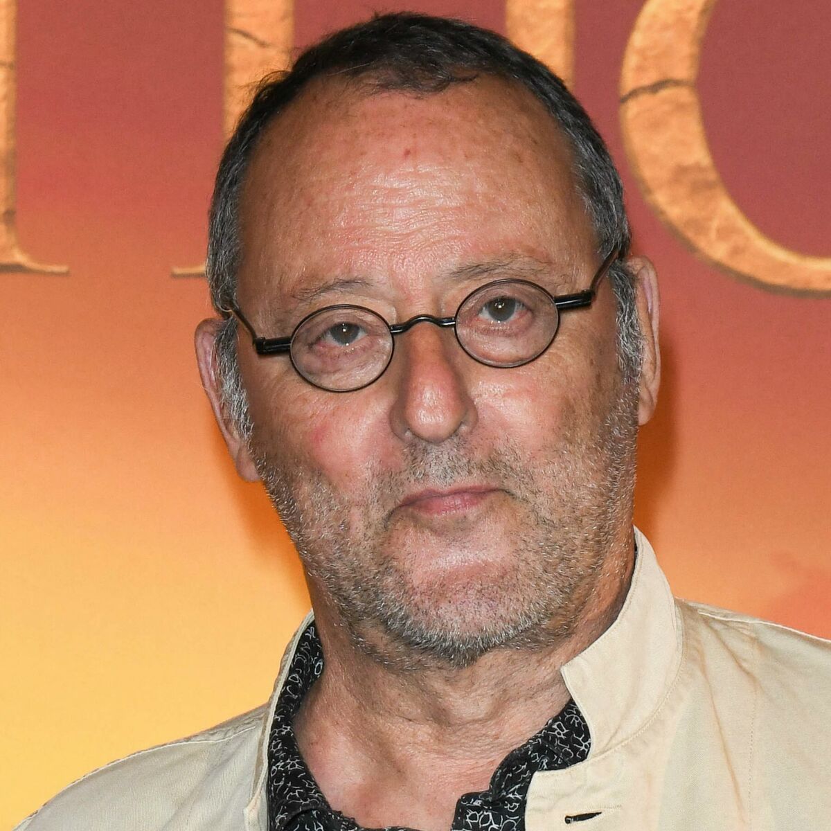 Jean Reno sait o il veut tre enterr gr ce Johnny Hallyday