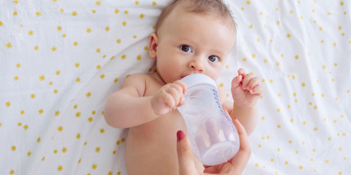 15 Conseils De Pediatre Pour Bien Proteger Bebe Du Soleil Et De La Chaleur Femme Actuelle Le Mag