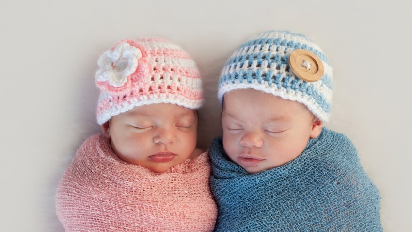 Jumeaux : comment faire pour qu’ils synchronisent leurs nuits de sommeil ?