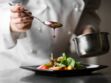 Un célèbre jeune chef cuisinier accusé de harcèlement et d'agression sexuelle