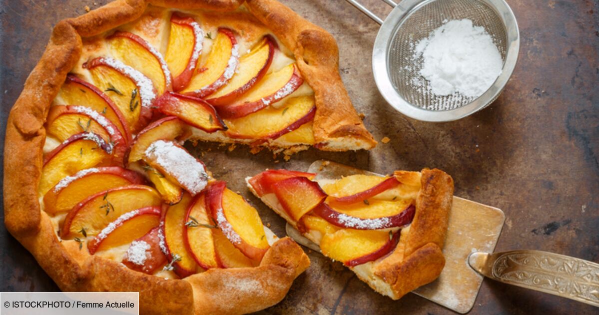 Tous en cuisine : la recette de la tarte fine aux pêches de cyril lignac