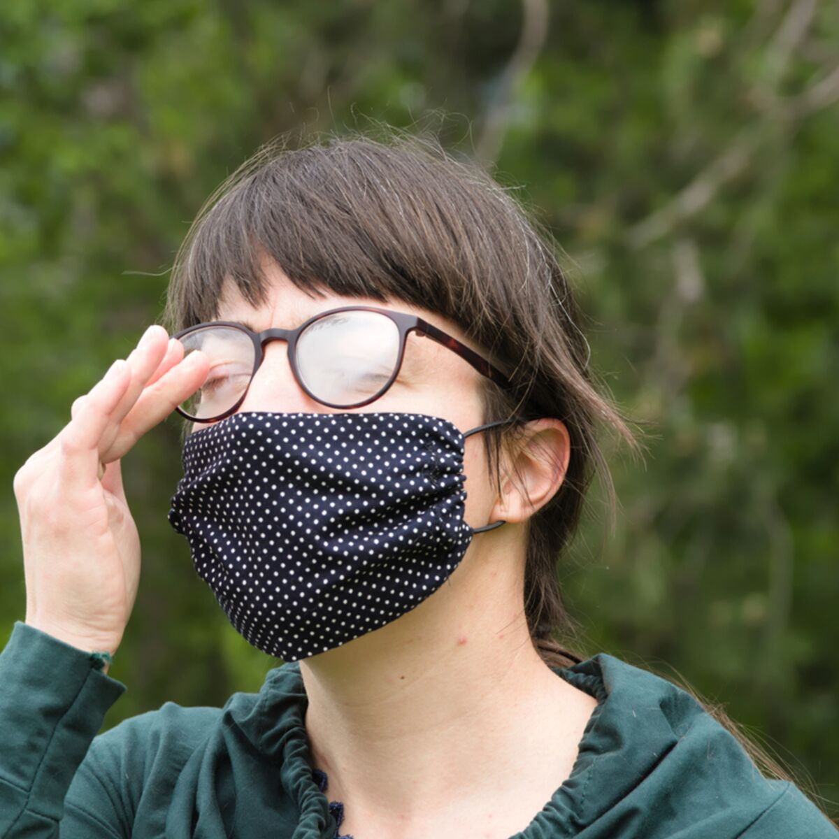 Port du masque : cet accessoire génial permet d'éviter la buée sur les  lunettes : Femme Actuelle Le MAG