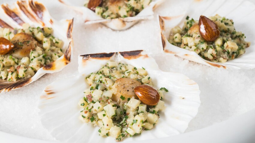 Saint Jacques Topinambour Et Amandes Decouvrez Les Recettes De Cuisine De Femme Actuelle Le Mag