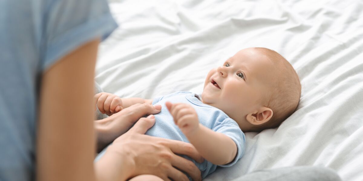 Hernie Ombilicale Chez L Enfant Comment La Reconnaitre Et La Soigner Femme Actuelle Le Mag