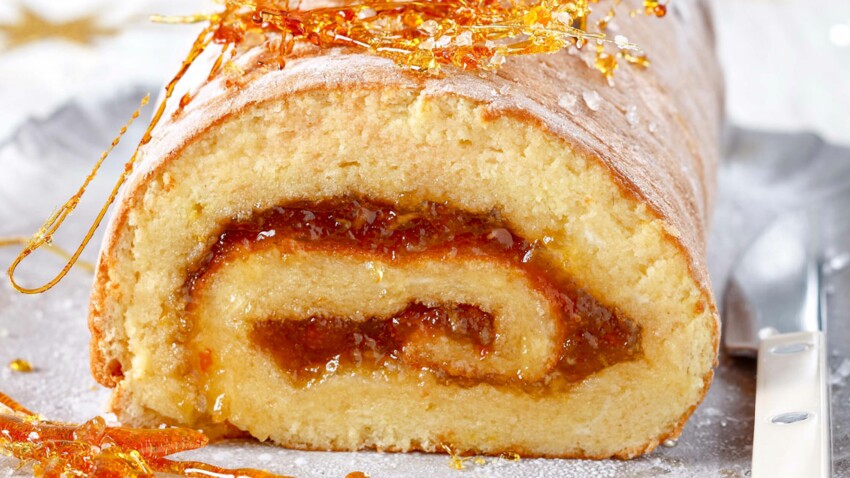 Buche De Noel A L Orange Et Son Caramel A La Fleur De Sel Facile Et Rapide Decouvrez Les Recettes De Cuisine De Femme Actuelle Le Mag