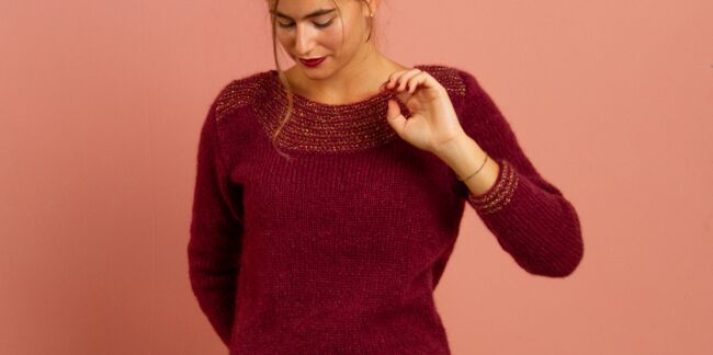 Comment tricoter un pull de fêtes au point mousse ? 