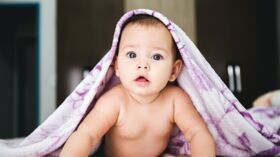 Vitamine D Pour Bebe Quel Dosage Et Jusqu A Quel Age Lui En Donner Femme Actuelle Le Mag
