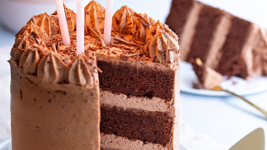 Layer Cake Au Chocolat Au Lait Facile Decouvrez Les Recettes De Cuisine De Femme Actuelle Le Mag