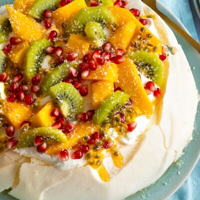 Pavlova Mangue Kiwi Decouvrez Les Recettes De Cuisine De Femme Actuelle Le Mag