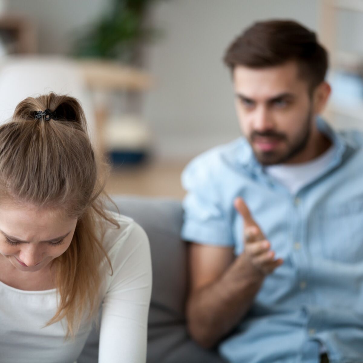 10 Signes Que Votre Relation Va Durer Relation amoureuse abusive : les 9 signes qui doivent vous alerter : Femme  Actuelle Le MAG
