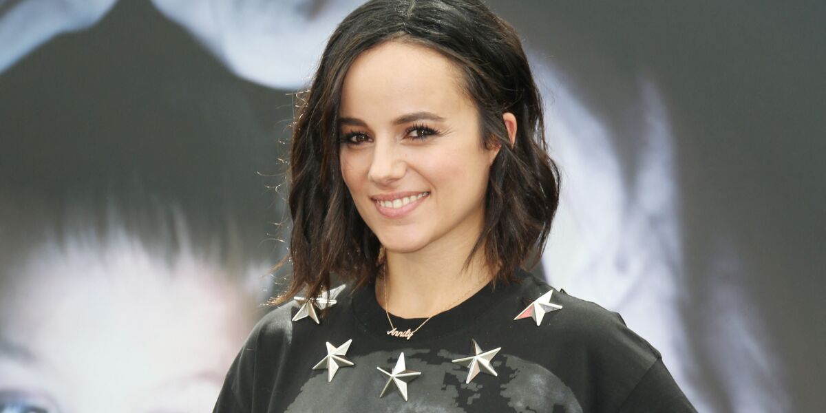 Alizee Maman Elle Devoile Une Photo Trop Craquante Pour Le 1er Anniversaire De Sa Fille Femme Actuelle Le Mag