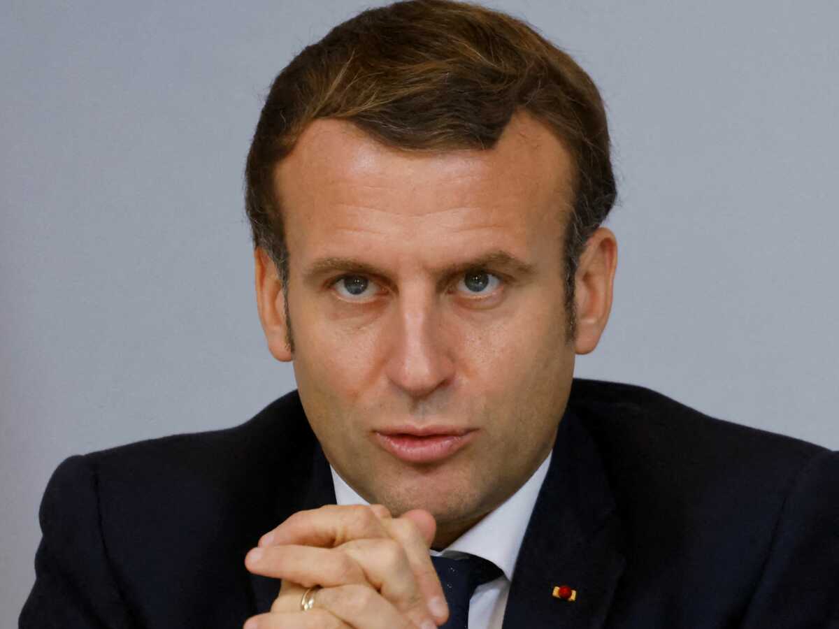 Emmanuel Macron “se prend pour le roi de France” : un ex-ministre le tacle sévèrement