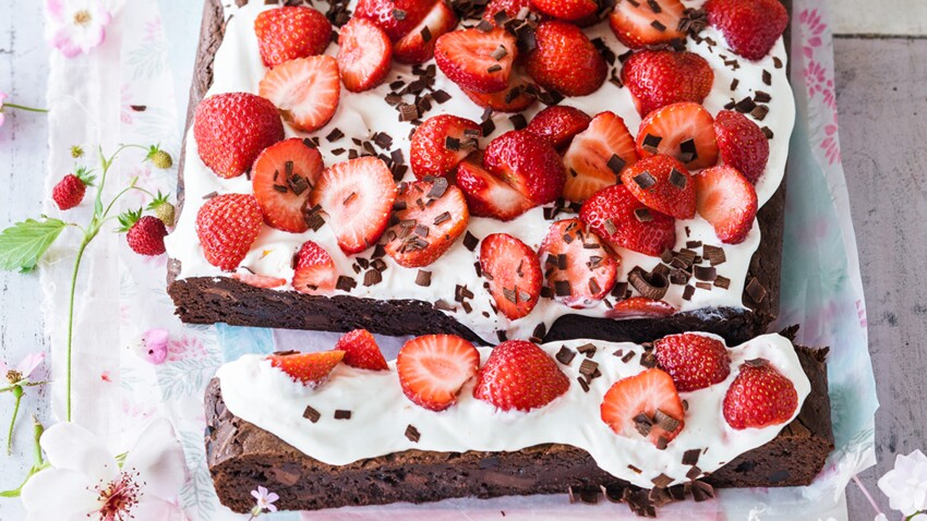 Brownie Fraises Et Mascarpone Decouvrez Les Recettes De Cuisine De Femme Actuelle Le Mag