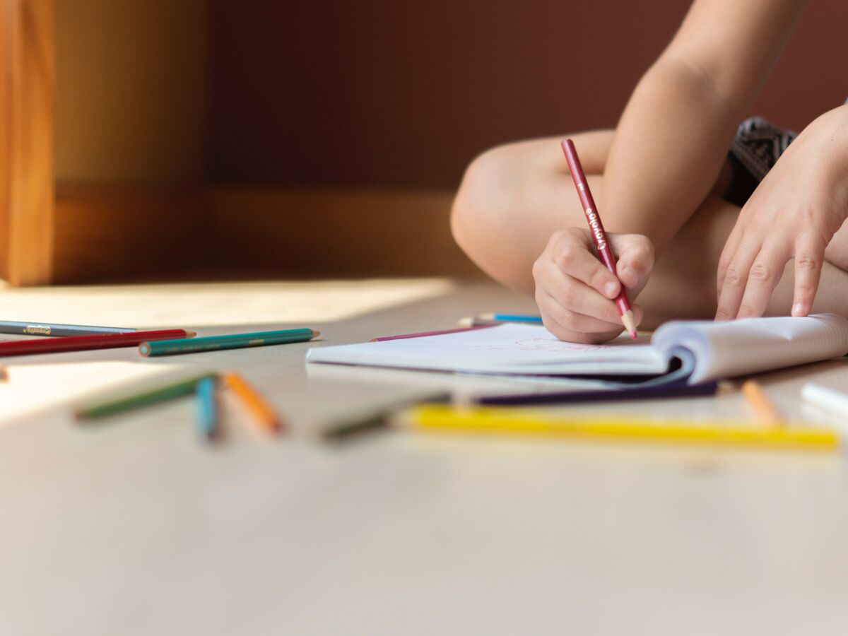 Comment aider mon enfant dans l'apprentissage de l'écriture ? : Femme  Actuelle Le MAG