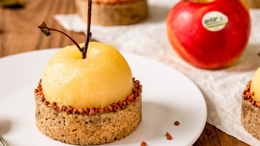 Tartelettes Aux Pommes Antares Pochees Et Cœur Coulant Caramel Decouvrez Les Recettes De Cuisine De Femme Actuelle Le Mag