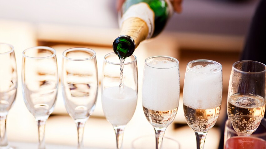 Les erreurs que l'on fait tous avec le champagne (et qui gâchent tout !)