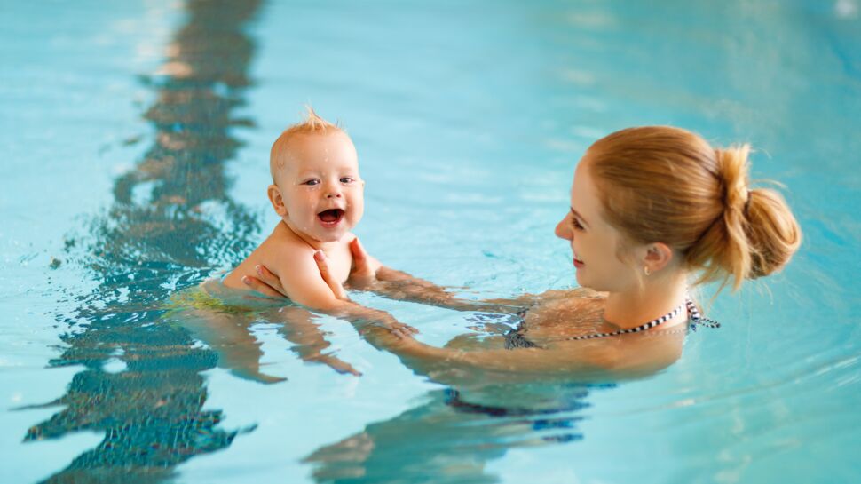 Bébé nageur : 10 questions que les parents se posent
