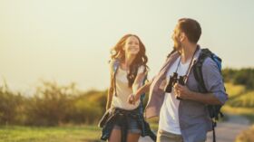 12 Ans De Mariage 5 Idees Originales Et Romantiques Pour Feter Vos Noces De Soie Femme Actuelle Le Mag 12 Ans De Mariage 5 Idees Originales Et Romantiques Pour Feter Vos Noces De Soie Femme Actuelle Le Mag