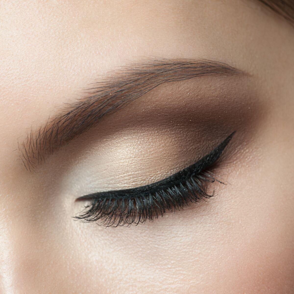 Eye Liner Comment Se Faire Des Yeux De Biche Apres 50 Ans Femme Actuelle Le Mag