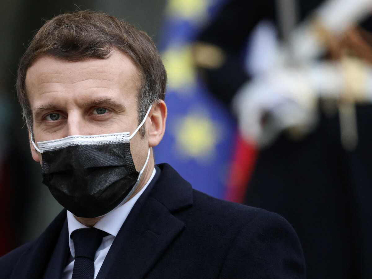 Emmanuel Macron rassure les Français sur son état de santé dans une vidéo, les internautes pas convaincus