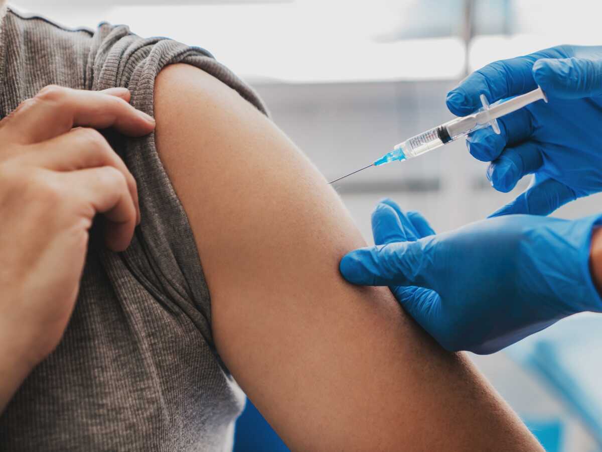 Vaccination : cette star “idéale” que le gouvernement veut recruter pour convaincre les jeunes