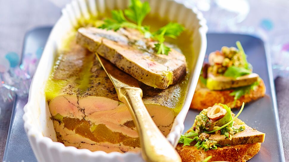 Terrine de foie gras aigre-douce aux poires confites