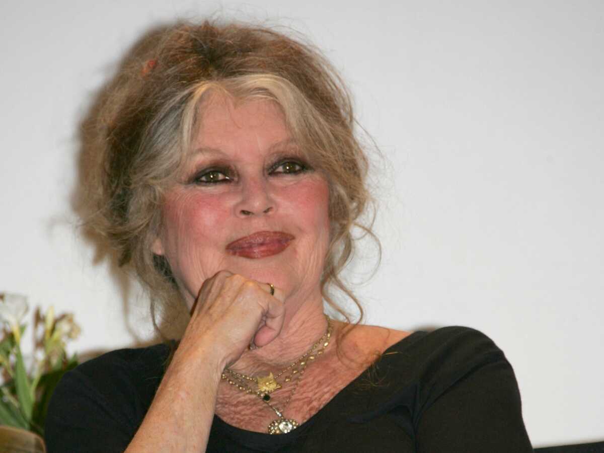 Covid-19 : Brigitte Bardot prête à se faire vacciner ? “Ce vaccin risque d’être inutilisable”